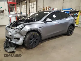 2024 Tesla Model Y Long Range с VIN 7SAYGDEE4RA318180, выставлен на аукционе Copart как лот 51446865 с пробегом 8 394 миль миль и Списание • Salvage title. История ставок и продаж доступна на DreamBid. Изображение 1.