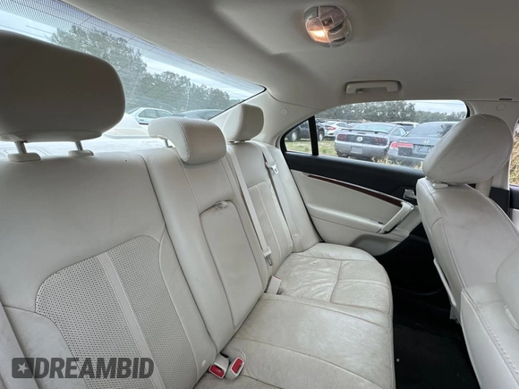 2011 Lincoln MKZ Hybrid with VIN 3LNDL2L33BR759329, listed as a Copart auction lot 42415245 with 131,927 mi miles and Clean Title. Bid and sale history available at carsss.com. Image 6.