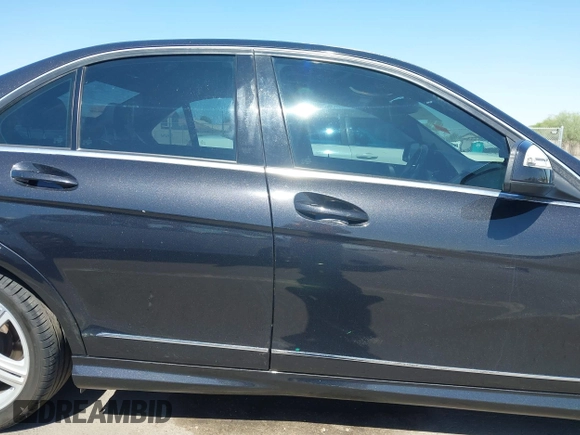 2009 Mercedes-Benz C 300 Sport with VIN WDDGF54X29R042525, listed as a IAAI auction lot 42596150 with 141,430 mi miles and . Bid and sale history available at DreamBid. Image 13.