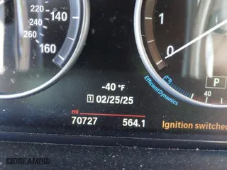 2015 BMW 5 Series 528i with VIN WBA5A5C55FD521110, listed as a IAAI auction lot 41614593 with 70,727 mi miles. Bid and sale history available at carsss.com. Image 7.