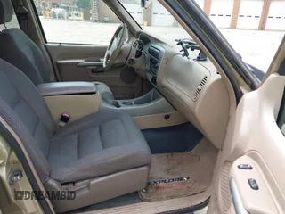 2002 Ford Explorer Sport Trac Value z VIN 1FMZU67E42UB44397, wystawiony jako IAAI lot #42727360 z przebiegiem 214 265 mil mil oraz . Historia ofert i sprzedaży dostępna na DreamBid. Obrazek 5.