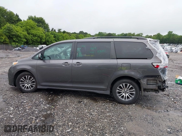 2018 Toyota Sienna XLE Auto Access Seat with VIN 5TDYZ3DCXJS907898, listed as a IAAI auction lot 42346946 with 119,903 mi miles and . Bid and sale history available at DreamBid. Image 15.