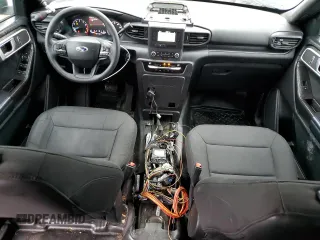 2022 Ford Police Interceptor Utility z VIN 1FM5K8AW3NNA11503, wystawiony jako Copart lot #48312055 z przebiegiem 22 219 mil mil oraz Szkody całkowita. Historia ofert i sprzedaży dostępna na DreamBid. Obrazek 8.