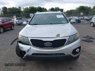 2011 Kia Sorento LX with VIN 5XYKT3A14BG050650, listed as a IAAI auction lot 40529423 with 53,301 mi miles. Bid and sale history available at carsss.com. Image 12.