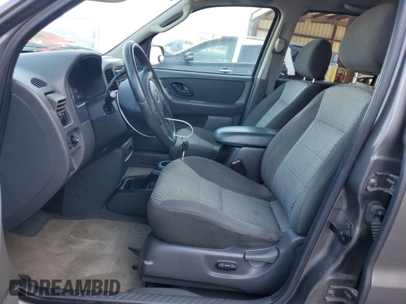 2004 Ford Escape XLT with VIN 1FMYU03154KA96127, listed as a Copart auction lot 71851434 with 168,773 mi miles and Salvage Title. Bid and sale history available at carsss.com. Image 7.