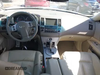 2005 Infiniti FX35 with VIN JNRAS08W55X204394, listed as a IAAI auction lot 42047153 with 171,508 mi miles. Bid and sale history available at carsss.com. Image 5.