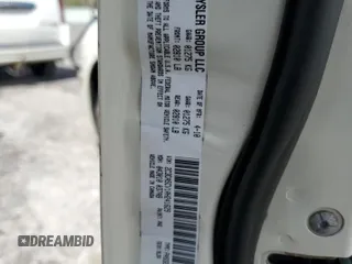 2010 Chrysler 300 Touring z VIN 2C3CA5CV1AH241629, wystawiony jako Copart lot #54841465 z przebiegiem 57 238 mil mil oraz Szkoda całkowita • Salvage title. Historia ofert i sprzedaży dostępna na DreamBid. Obrazek 12.