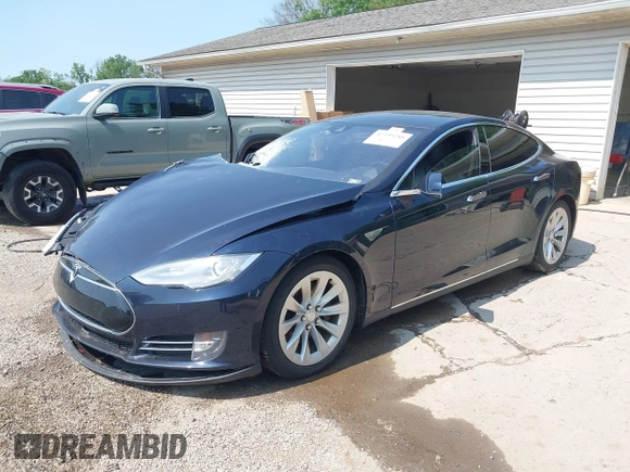 2014 Tesla Model S 60 with VIN 5YJSA1H17EFP65983, listed as a IAAI auction lot 42399288 with 166,365 mi miles and . Bid and sale history available at DreamBid. Image 21.