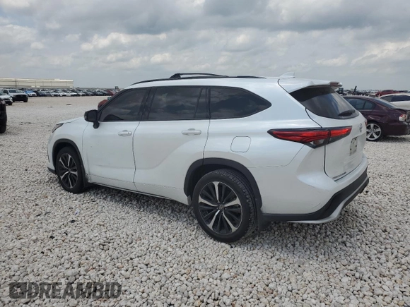 2022 Toyota Highlander XSE with VIN 5TDJZRAH7NS097169, listed as a Copart auction lot 54572455 with 86,007 mi miles and Salvage title. Bid and sale history available at DreamBid. Image 2.