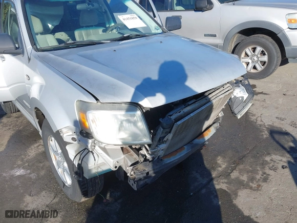 2008 Mercury Mariner with VIN 4M2CU81Z18KJ28741, listed as a IAAI auction lot 41451859 with 199,818 mi miles. Bid and sale history available at carsss.com. Image 18.