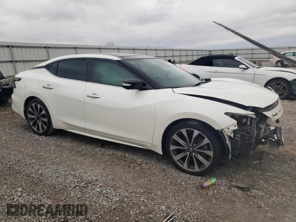 2019 Nissan Maxima Platinum z VIN 1N4AA6AV0KC363601, wystawiony jako Copart lot #49549415 z przebiegiem 75 551 mil mil oraz Szkody całkowita. Historia ofert i sprzedaży dostępna na DreamBid. Obrazek 4.