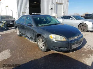 2016 Chevrolet Impala Limited LT with VIN 2G1WB5E30G1185890, listed as a IAAI auction lot 41737425 with 182,135 mi miles. Bid and sale history available at carsss.com. Image 1.