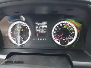 2022 Ram 1500 SLT z VIN 1C6RR6LG9NS198010, wystawiony jako IAAI lot #41702205 z przebiegiem 61 030 mil mil oraz . Historia ofert i sprzedaży dostępna na DreamBid. Obrazek 7.