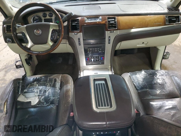 2011 Cadillac Escalade Platinum Edition z VIN 1GYS4DEF7BR130495, wystawiony jako Copart lot #88227435 z przebiegiem 263 492 mil mil oraz Czysty tytuł • Clean title. Historia ofert i sprzedaży dostępna na DreamBid. Obrazek 8.
