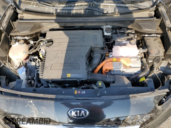 2021 Kia Niro LX with VIN KNDCB3LC5M5471746, listed as a Copart auction lot 43034005 with 43,884 mi miles and Salvage Title. Bid and sale history available at carsss.com. Image 13.
