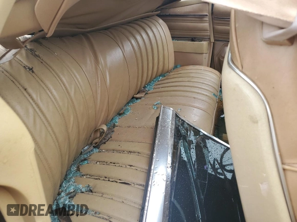 1977 Oldsmobile Cutlass z VIN 3J57R7M186772, wystawiony jako Copart lot #70648914 z przebiegiem 43 326 mil mil oraz Szkoda całkowita • Salvage title. Historia ofert i sprzedaży dostępna na DreamBid. Obrazek 10.