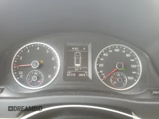 2012 Volkswagen Tiguan S z VIN WVGBV7AX0CW603364, wystawiony jako Copart lot #55048885 z przebiegiem 81 175 mil mil oraz Szkoda całkowita • Salvage title. Historia ofert i sprzedaży dostępna na DreamBid. Obrazek 9.