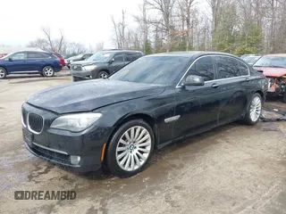 2011 BMW 7 Series 750Li xDrive with VIN WBAKC8C52BC431668, listed as a IAAI auction lot 41623575 with 117,306 mi miles. Bid and sale history available at carsss.com. Image 18.