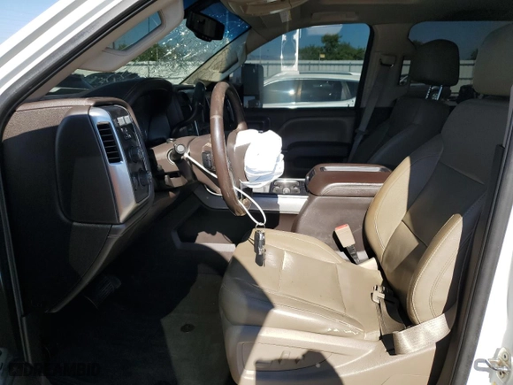 2015 Chevrolet Silverado 2500HD Built After Aug 14 LTZ with VIN 1GC1KWE83FF655338, listed as a Copart auction lot 70608004 with 274,184 mi miles and Salvage Title. Bid and sale history available at carsss.com. Image 7.