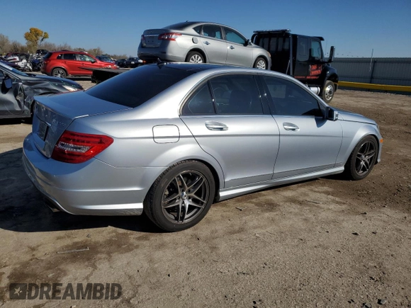 2013 Mercedes-Benz C 300 Sport with VIN WDDGF8AB9DA756931, listed as a Copart auction lot 80746344 with 86,982 mi miles and Salvage title. Bid and sale history available at DreamBid. Image 3.