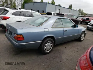 1988 Mercedes-Benz 300 with VIN WDBEA50D4JA612702, listed as a Copart auction lot 54090305 with 104,558 mi miles and Clean Title. Bid and sale history available at DreamBid. Image 3.