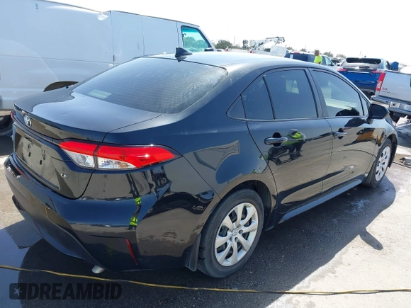 2022 Toyota Corolla LE with VIN JTDEPMAE4NJ210119, listed as a IAAI auction lot 41816013 with 50,431 mi miles. Bid and sale history available at carsss.com. Image 4.