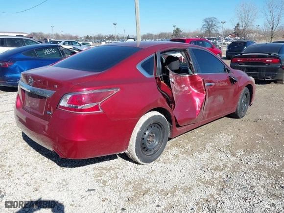 2014 Nissan Altima 2.5 S with VIN 1N4AL3AP4EC171273, listed as a IAAI auction lot 41663977 with 183,785 mi miles. Bid and sale history available at carsss.com. Image 4.
