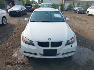 2008 BMW 3 Series 328xi с VIN WBAVC93578K042901, выставлен на аукционе IAAI как лот 42414519 с пробегом 157 959 миль миль и . История ставок и продаж доступна на DreamBid. Изображение 13.