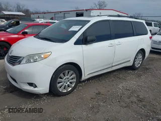 2011 Toyota Sienna XLE with VIN 5TDDK3DC3BS029395, listed as a IAAI auction lot 41715459 with 235,772 mi miles. Bid and sale history available at carsss.com. Image 18.