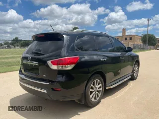 2014 Nissan Pathfinder Platinum with VIN 5N1AR2MN6EC733487, listed as a Copart auction lot 62967685 with 132,721 mi miles and Clean title. Bid and sale history available at DreamBid. Image 4.