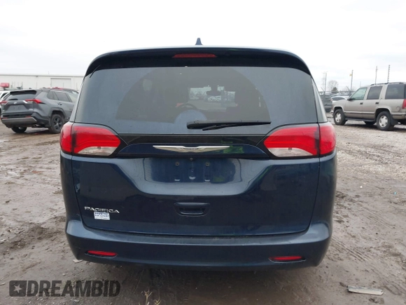 2017 Chrysler Pacifica Touring with VIN 2C4RC1DG3HR592796, listed as a IAAI auction lot 40941158 with 157,291 mi miles and . Bid and sale history available at DreamBid. Image 16.