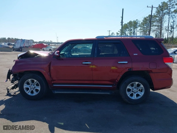 2010 Toyota 4Runner SR5 with VIN JTEZU5JR6A5012319, listed as a IAAI auction lot 41555076 with 161,947 mi miles. Bid and sale history available at carsss.com. Image 14.