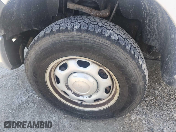 2014 Ford F-150 XL with VIN 1FTEX1EM0EFA60786, listed as a IAAI auction lot 42581419 with 236,847 mi miles and . Bid and sale history available at DreamBid. Image 3.