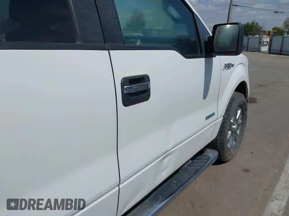 2014 Ford F-150 XL with VIN 1FTFW1CT8EKF55164, listed as a IAAI auction lot 42111483 with 233,166 mi miles. Bid and sale history available at carsss.com. Image 6.