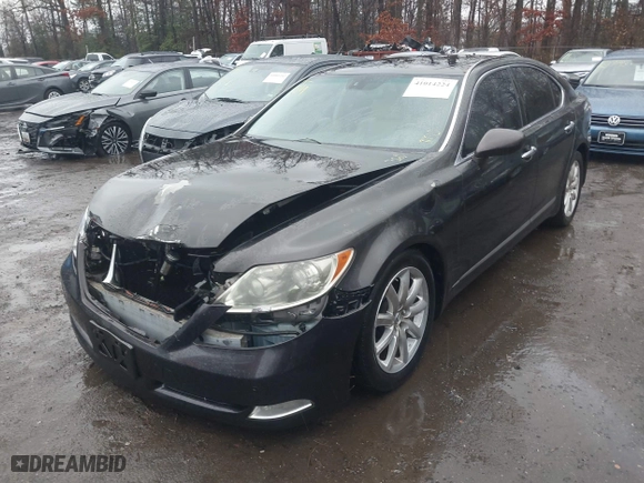 2009 Lexus LS 460 with VIN JTHCL46F795004553, listed as a IAAI auction lot 41014224 with NaN miles. Bid and sale history available at carsss.com. Image 17.