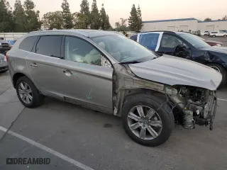 2016 Volvo XC60 T6 Drive-E with VIN YV449MDK4G2856889, listed as a Copart auction lot 83114094 with 126,561 mi miles and Salvage Title. Bid and sale history available at carsss.com. Image 4.