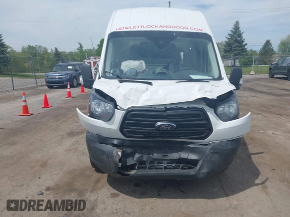 2019 Ford Transit with VIN 1FTYR2XG0KKA22854, listed as a IAAI auction lot 42245141 with 157,886 mi miles and . Bid and sale history available at DreamBid. Image 6.