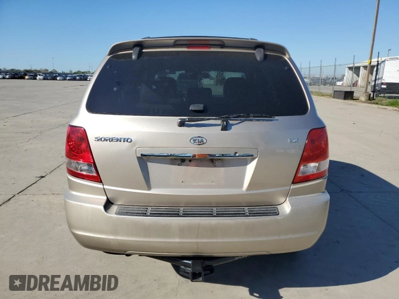 2005 Kia Sorento LX z VIN KNDJC733155486466, wystawiony jako Copart lot #50409525 z przebiegiem 193 665 mil mil oraz Szkoda całkowita • Salvage title. Historia ofert i sprzedaży dostępna na DreamBid. Obrazek 6.