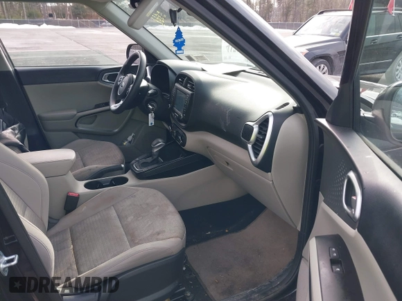 2020 Kia Soul S with VIN KNDJ23AU2L7014639, listed as a IAAI auction lot 41710687 with 99,590 mi miles. Bid and sale history available at carsss.com. Image 5.