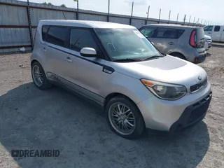 2016 Kia Soul with VIN KNDJN2A29G7871109, listed as a IAAI auction lot 42086496 with 179,493 mi miles. Bid and sale history available at carsss.com. Image 1.
