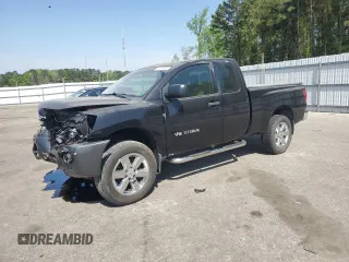 2008 Nissan Titan XE with VIN 1N6BA06A28N330045, listed as a Copart auction lot 52288595 with 211,906 mi miles and Salvage Title. Bid and sale history available at carsss.com. Image 1.