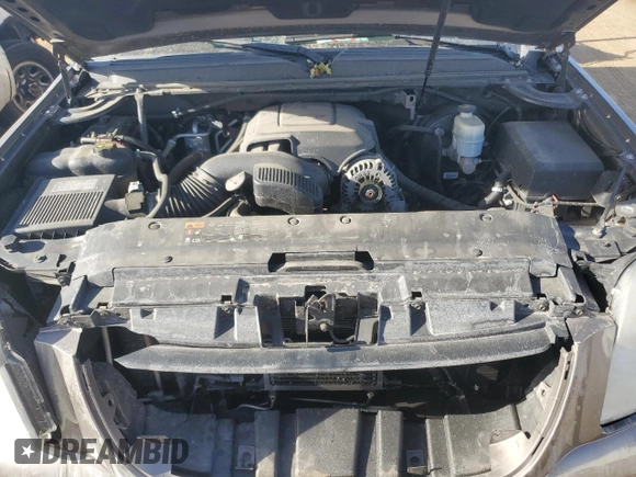 2011 GMC Yukon SLE with VIN 1GKS2AE0XBR381263, listed as a Copart auction lot 86322264 with 124,145 mi miles and Salvage Title. Bid and sale history available at carsss.com. Image 12.
