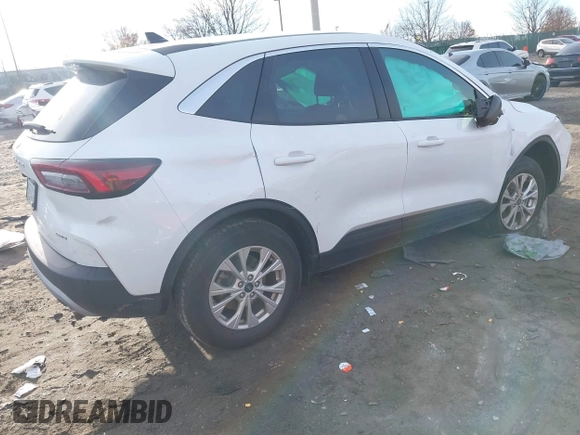 2023 Ford Escape Active with VIN 1FMCU9GN0PUB29281, listed as a IAAI auction lot 40937481 with 9,792 mi miles and . Bid and sale history available at carsss.com. Image 4.