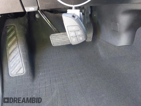 2024 Chevrolet Silverado 1500 LT with VIN 1GCPACEK1RZ279264, listed as a IAAI auction lot 41743617 with 17,913 mi miles and . Bid and sale history available at DreamBid. Image 11.
