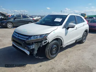 2020 Mitsubishi Eclipse Cross ES z VIN JA4AS3AA1LZ009730, wystawiony jako IAAI lot #42459307 z przebiegiem 128 954 mil mil oraz . Historia ofert i sprzedaży dostępna na DreamBid. Obrazek 2.