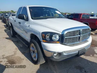 2006 Dodge 1500 SLT z VIN 1D7HA18N66S649455, wystawiony jako IAAI lot #42350438 z przebiegiem 184 414 mil mil oraz . Historia ofert i sprzedaży dostępna na DreamBid. Obrazek 1.