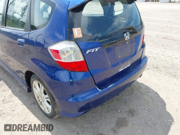 2010 Honda Fit Sport с VIN JHMGE8H44AS021833, выставлен на аукционе IAAI как лот 42707760 с пробегом 109 374 миль миль и . История ставок и продаж доступна на DreamBid. Изображение 6.