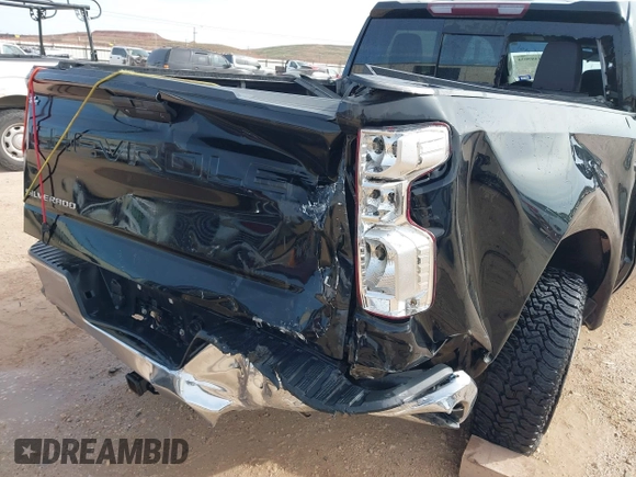 2021 Chevrolet Silverado 1500 LT with VIN 1GCUYDED9MZ178701, listed as a IAAI auction lot 41085034 with 81,682 mi miles. Bid and sale history available at carsss.com. Image 19.
