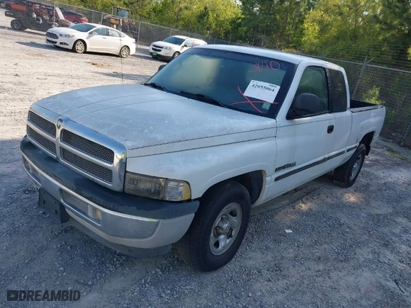 1998 Dodge Ram 1500 with VIN 3B7HC12Z8WG170221, listed as a IAAI auction lot 42055064 with 1 mi miles. Bid and sale history available at carsss.com. Image 2.