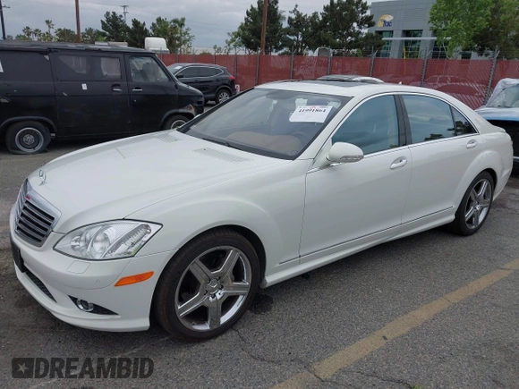 2009 Mercedes-Benz S-Class 5.5L V8 with VIN WDDNG71X89A245647, listed as a IAAI auction lot 41991864 with 81,766 mi miles. Bid and sale history available at carsss.com. Image 17.